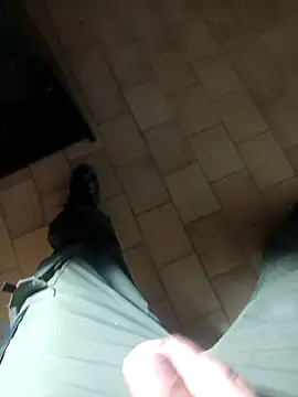 Snapshot of Czarny1104 chatting on 11-04-25, 08:13 Czarny1104 online show from 11-04-25, 08:13