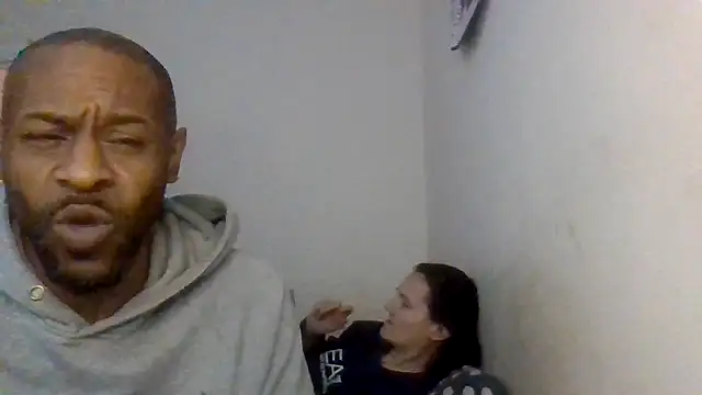 Snapshot of CuzzyB69 chatting on 11-26-25, 01:12 CuzzyB69 online show from 11-26-25, 01:12