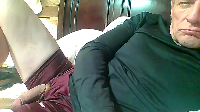 Snapshot of imN2Deep4mygirl2take chatting on 04-12-26, 06:07 imN2Deep4mygirl2take online show from 04-12-26, 06:07