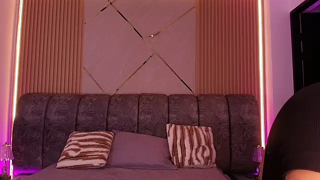 naia blessed online show from 04-13-26, 07:08