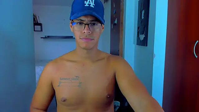 Snapshot of _John_Boy_ chatting on 12-28-24, 10:02 John Boy online show from 12-28-24, 10:02
