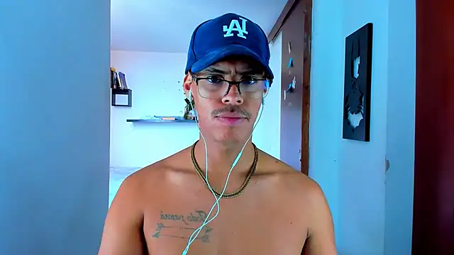 Snapshot of _John_Boy_ chatting on 02-28-25, 05:59 John Boy online show from 02-28-25, 05:59
