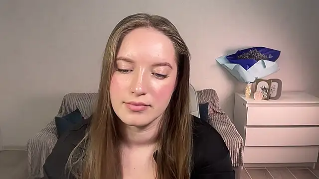 EvaMaddison online show from 09-10-25, 08:20