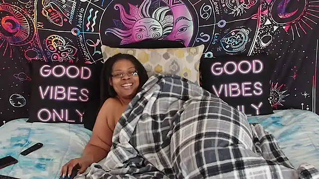 Snapshot of RenaeCumsAlot chatting on 02-01-26, 07:23 RenaeCumsAlot online show from 02-01-26, 07:23