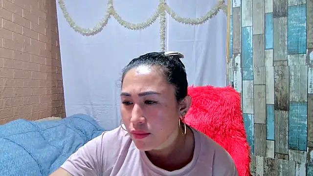 Snapshot of M_e_c_e_l chatting on 02-20-25, 06:50 M e c e l online show from 02-20-25, 06:50