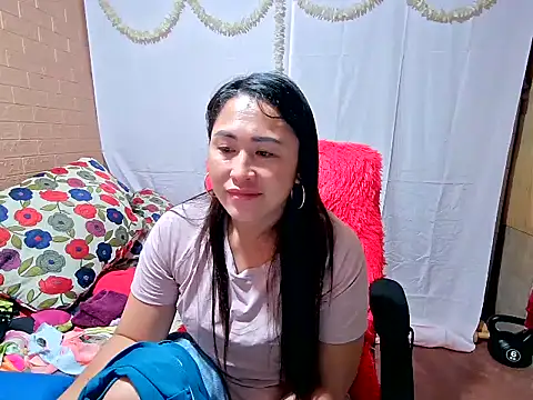 Snapshot of M_e_c_e_l chatting on 02-23-25, 03:40 M e c e l online show from 02-23-25, 03:40