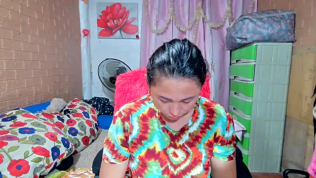 Snapshot of M_e_c_e_l chatting on 02-26-25, 08:54 M e c e l online show from 02-26-25, 08:54