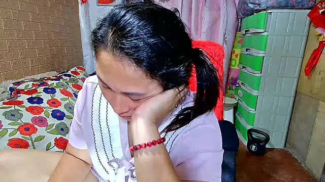 Snapshot of M_e_c_e_l chatting on 03-04-25, 02:49 M e c e l online show from 03-04-25, 02:49