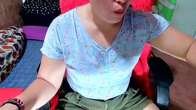 Snapshot of M_e_c_e_l chatting on 10-09-25, 02:09 M e c e l online show from 10-09-25, 02:09