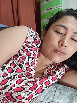 Snapshot of M_e_c_e_l chatting on 11-06-25, 11:59 M e c e l online show from 11-06-25, 11:59