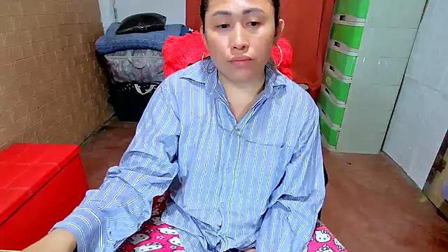 Snapshot of M_e_c_e_l chatting on 12-01-25, 11:37 M e c e l online show from 12-01-25, 11:37