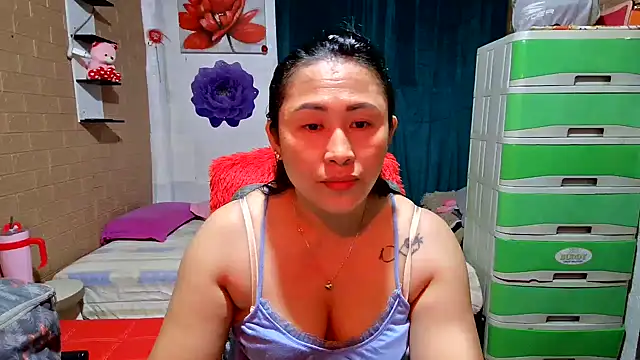 Snapshot of M_e_c_e_l chatting on 02-18-26, 12:17 M e c e l online show from 02-18-26, 12:17