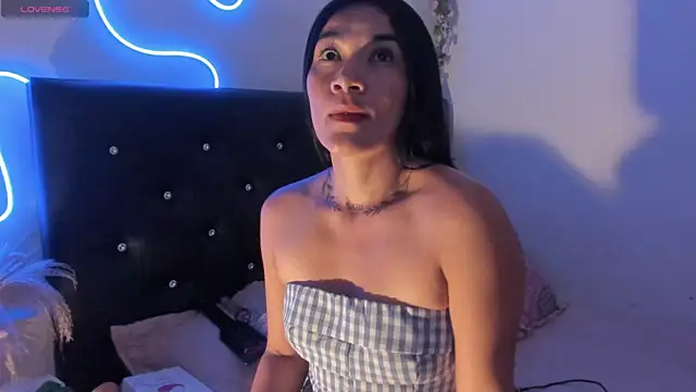 bonie lov online show from 07-30-26, 03:16