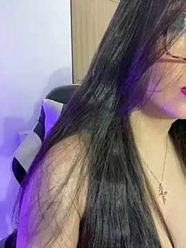 KateLatorre online show from 03-04-26, 09:10