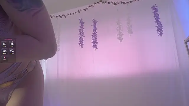 HannaMoom online show from 07-10-26, 10:23