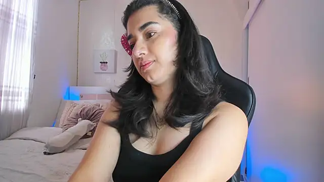 annadu011 online show from 02-12-25, 02:10