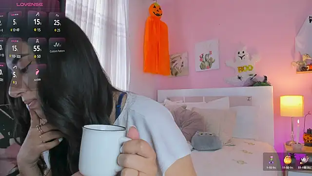 annadu011 online show from 10-12-25, 02:38