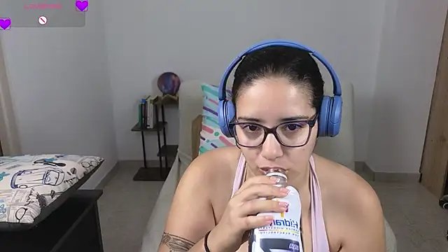 blue  moon  online show from 06-25-26, 01:04