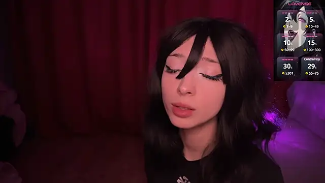 Snapshot of Handsomepure chatting on 02-04-25, 11:27 Handsomepure online show from 02-04-25, 11:27