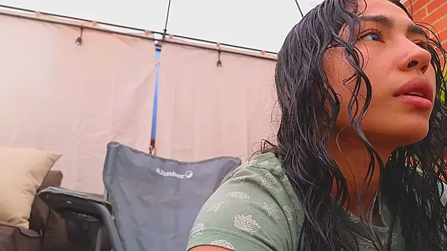 Snapshot of samantha_bss chatting on 12-19-25, 02:46 samantha bss online show from 12-19-25, 02:46