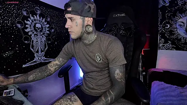 Snapshot of josh__ackerman chatting on 03-06-25, 12:54 josh ackerman online show from 03-06-25, 12:54