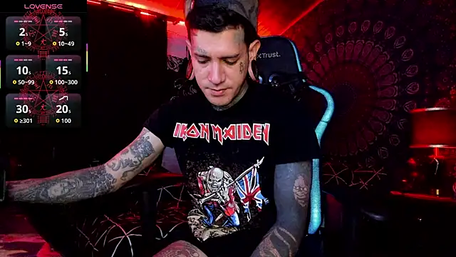 Snapshot of josh__ackerman chatting on 10-06-25, 07:00 josh ackerman online show from 10-06-25, 07:00