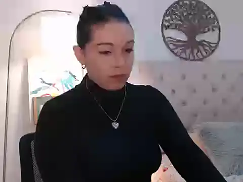 Snapshot of camii_7 chatting on 11-28-25, 11:29 camii 7 online show from 11-28-25, 11:29