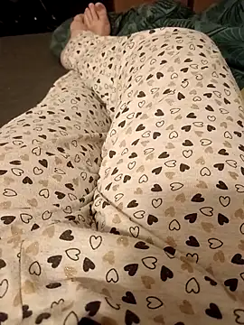 Snapshot of elisamoielisa chatting on 11-16-25, 08:03 elisamoielisa online show from 11-16-25, 08:03