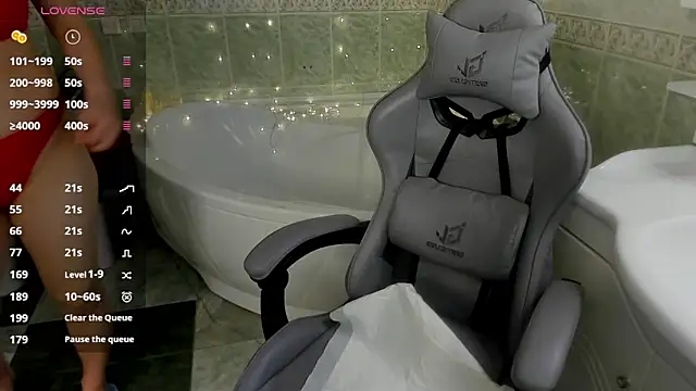 Riz girl online show from 02-27-25, 07:01