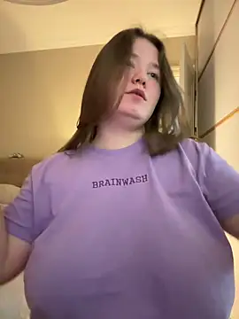 Snapshot of remirann_ chatting on 01-07-25, 11:05 remirann online show from 01-07-25, 11:05