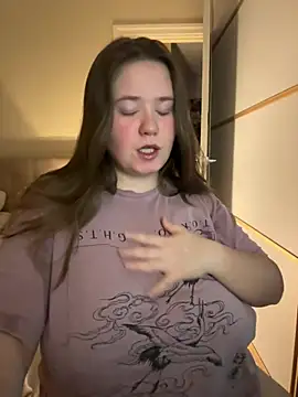 Snapshot of remirann_ chatting on 01-28-25, 06:39 remirann online show from 01-28-25, 06:39