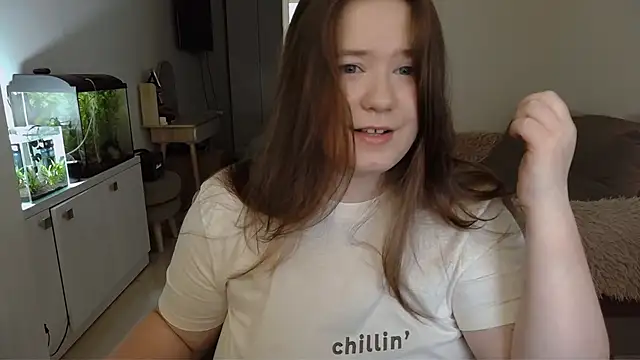 Snapshot of remirann_ chatting on 02-15-25, 10:33 remirann online show from 02-15-25, 10:33