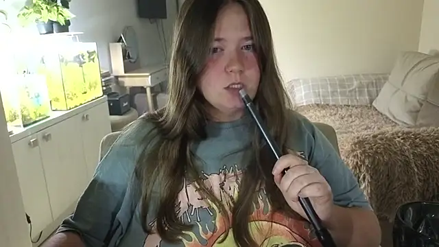 Snapshot of remirann_ chatting on 09-20-25, 05:25 remirann online show from 09-20-25, 05:25