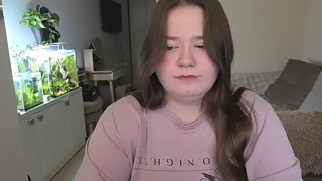 Snapshot of remirann_ chatting on 11-27-25, 09:44 remirann online show from 11-27-25, 09:44