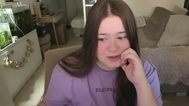 Snapshot of remirann_ chatting on 03-07-26, 02:03 remirann online show from 03-07-26, 02:03