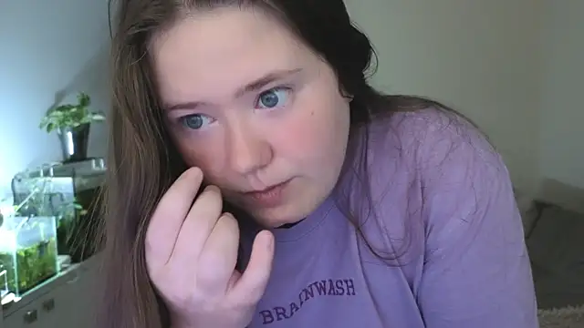 remirann  online show from 05-17-26, 06:44