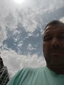 Snapshot of juandi21cm chatting on 05-10-26, 01:16 juandi21cm online show from 05-10-26, 01:16
