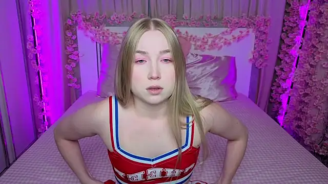LilyStarlight online show from 06-16-26, 03:42