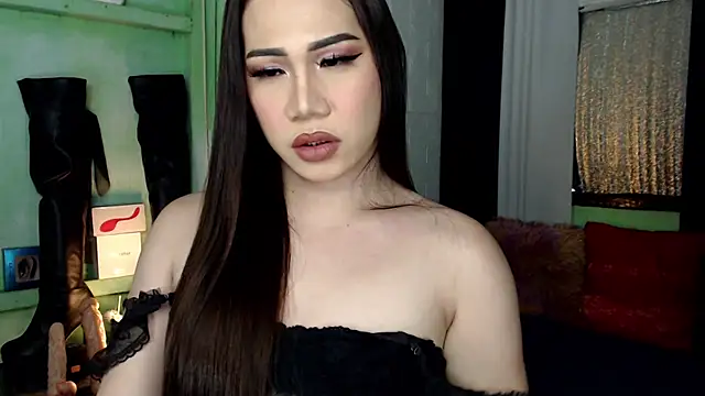 Snapshot of elise_bloom69 chatting on 09-26-25, 03:38 elise bloom69 online show from 09-26-25, 03:38