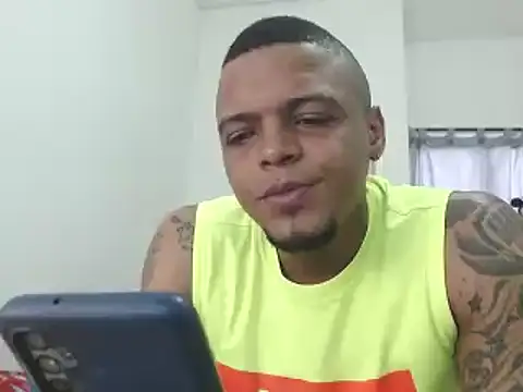 Snapshot of hot_and_naughty_latin chatting on 12-13-24, 11:13 hot and naughty latin online show from 12-13-24, 11:13