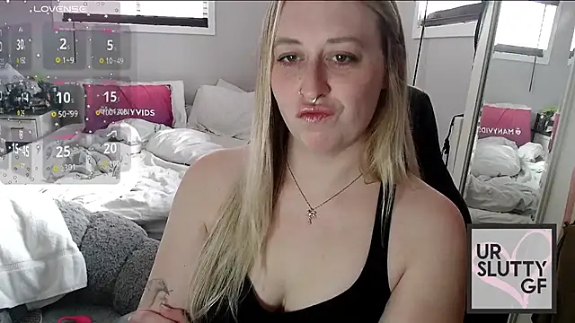 Snapshot of ursluttygf chatting on 12-08-24, 06:06 ursluttygf online show from 12-08-24, 06:06