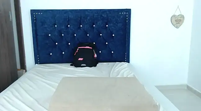 QueenSquirt  online show from 02-24-25, 08:14