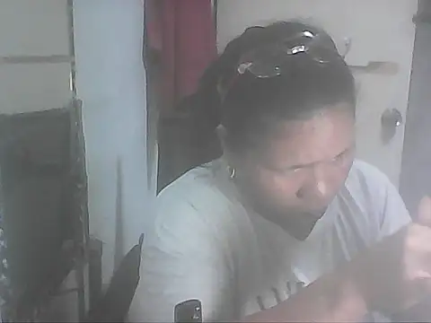 Snapshot of hotwet_mama4uxx chatting on 10-19-25, 12:39 hotwet mama4uxx online show from 10-19-25, 12:39