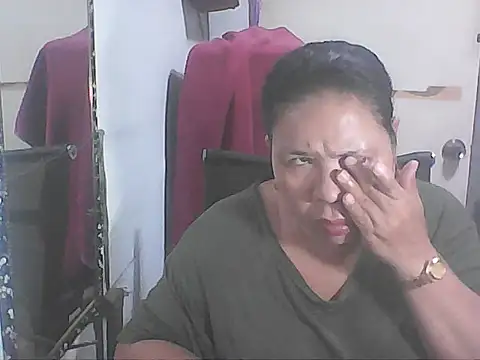 Snapshot of hotwet_mama4uxx chatting on 01-11-26, 10:48 hotwet mama4uxx online show from 01-11-26, 10:48