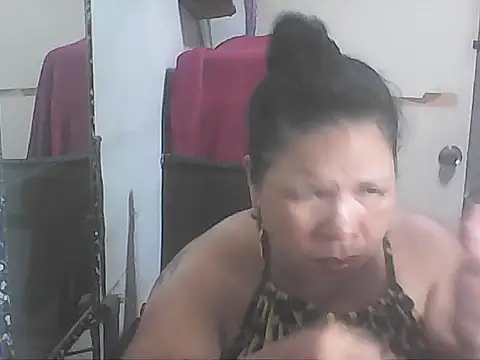 Snapshot of hotwet_mama4uxx chatting on 01-13-26, 05:46 hotwet mama4uxx online show from 01-13-26, 05:46