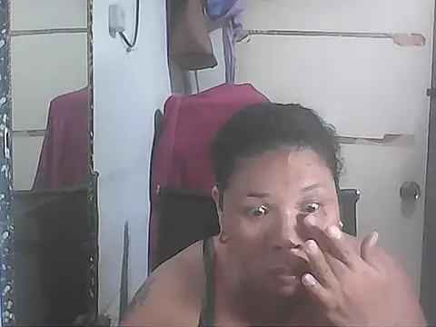 Snapshot of hotwet_mama4uxx chatting on 01-15-26, 06:18 hotwet mama4uxx online show from 01-15-26, 06:18