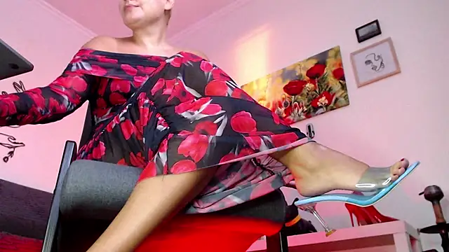 MadameKatrina online show from 01-06-25, 12:35