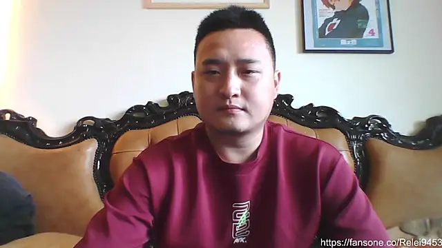 Snapshot of Relei chatting on 03-24-26, 03:11 Relei online show from 03-24-26, 03:11