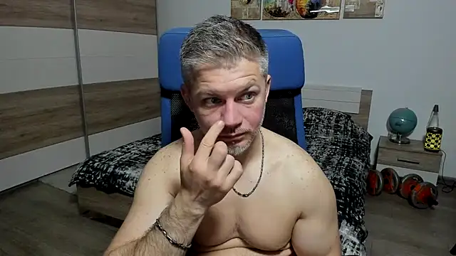 RobbyShawz online show from 05-05-26, 04:09