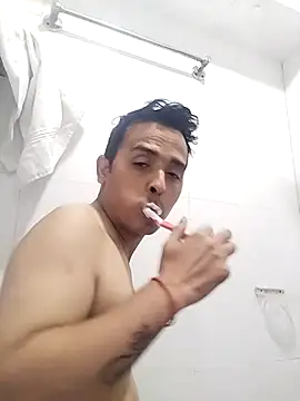 Saalu2003 online show from 02-17-25, 10:40